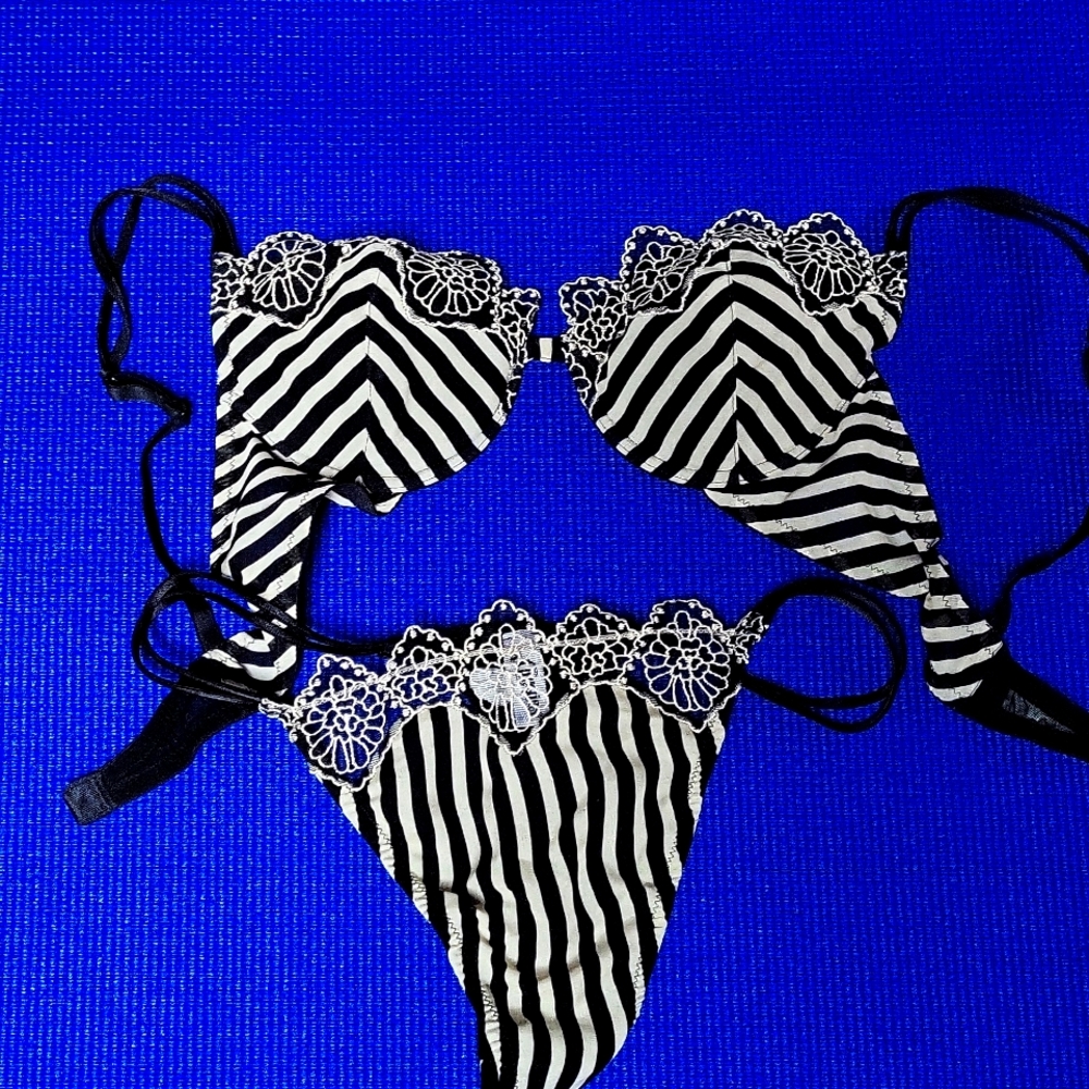 Luxery, couture/Christie padded half cup bra and g-string/thong